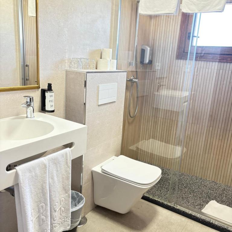 YIT Puerta Bisagra - Habitación Doble - 1 o 2 camas - 17