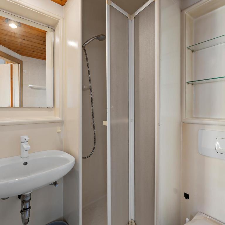 Arona Rooms - Doppelzimmer mit eigenem Bad - 3