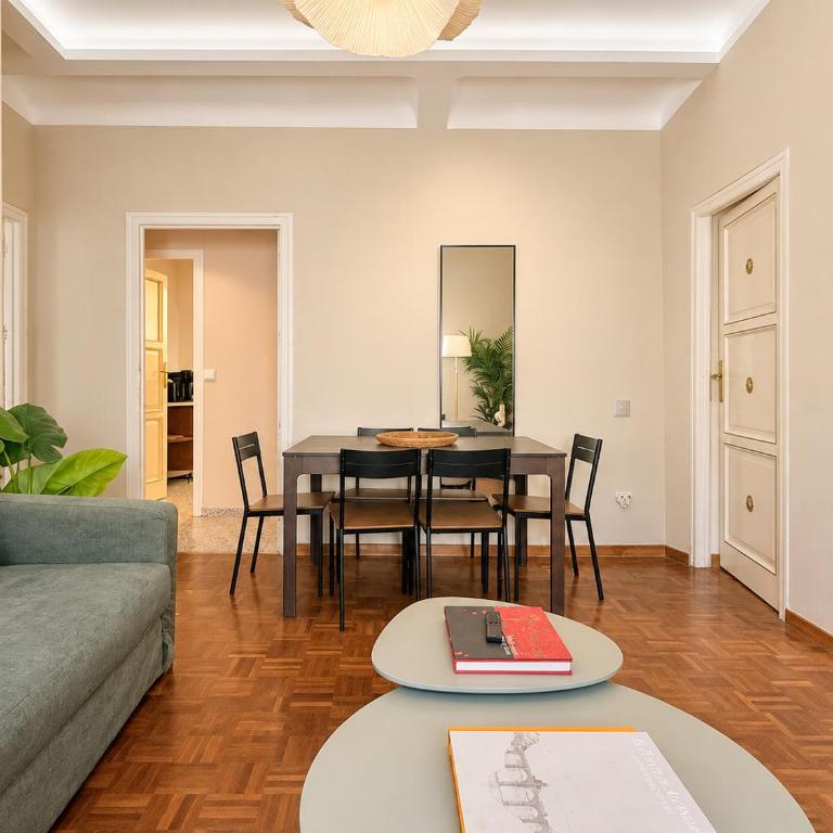 Céntrico y madrileño para 8, vive la Latina - Appartement Classique - 10