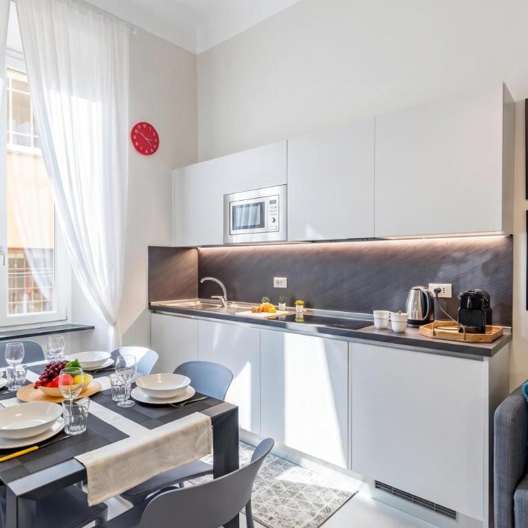 Lovely Flats In Genova Historic Center - Two-Bedroom Apartment - 4