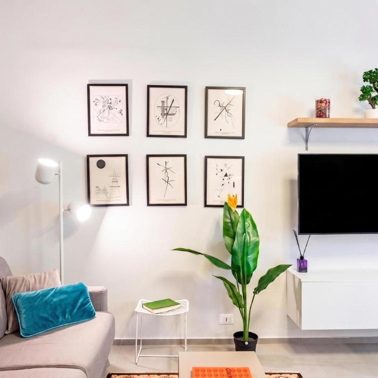 Lovely Flats In Genova Historic Center - Two-Bedroom Apartment - 8