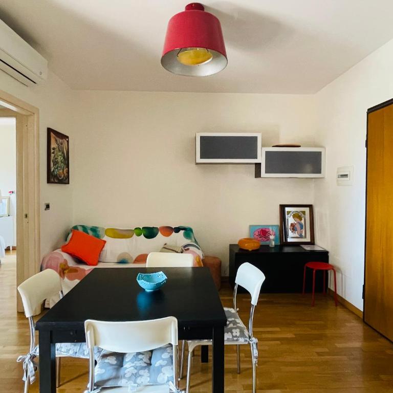 A Casa di Amici - intero appartamento - Free parking - wi-fi - Appartamento con 1 Camera da Letto - 1