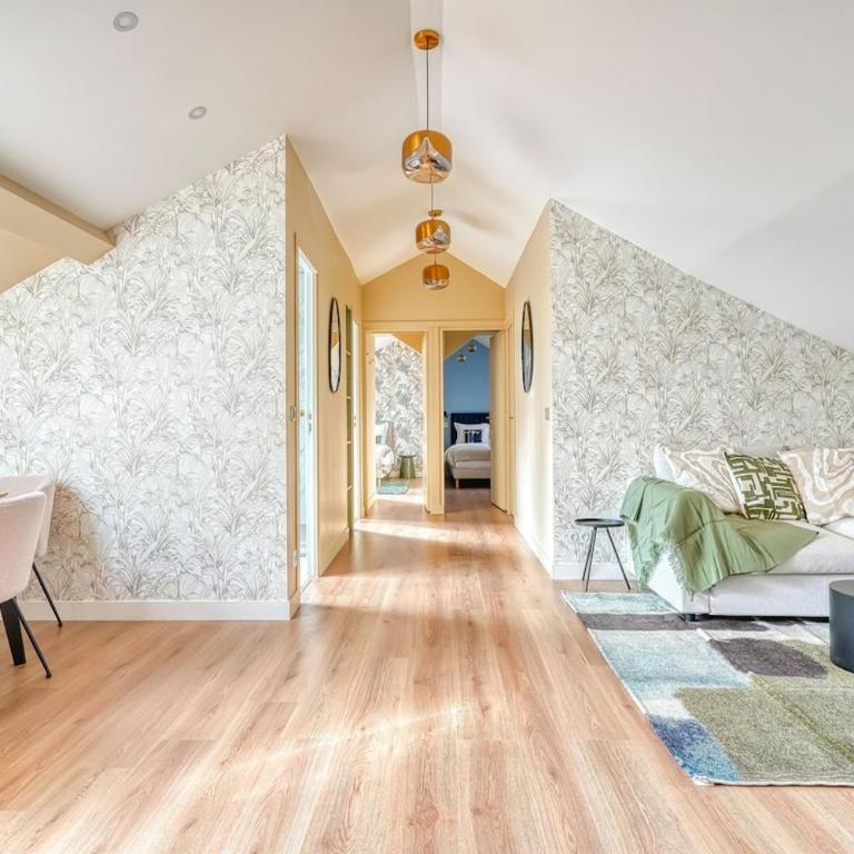 3 bedroom apartment at Commerce Paris 15 with AC for 6 Pers - Appartement 3 Chambres - 3