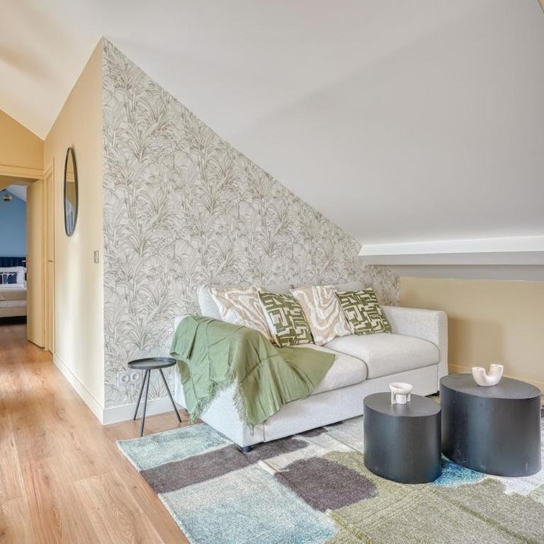 3 bedroom apartment at Commerce Paris 15 with AC for 6 Pers - Appartement 3 Chambres - 19