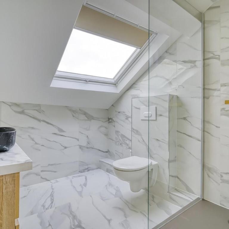 3 bedroom apartment at Commerce Paris 15 with AC for 6 Pers - Appartement 3 Chambres - 31