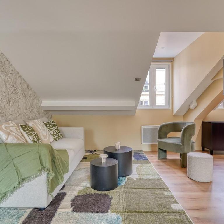 3 bedroom apartment at Commerce Paris 15 with AC for 6 Pers - Appartement 3 Chambres - 38