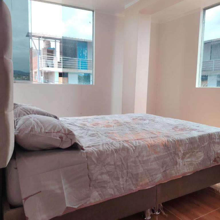 Amy - Three-Bedroom Apartment - 3