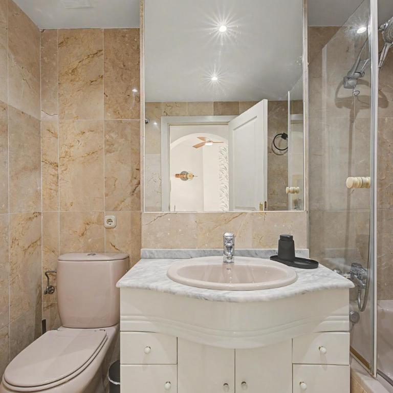 Gilarez - Appartement 2 Chambres Deluxe avec Balcon - 14