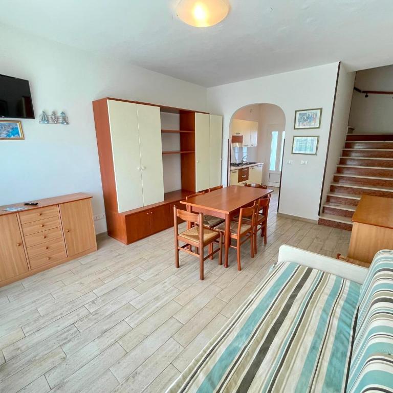Cozy villa with private garden-Beahost - Villa - 4