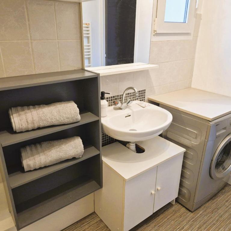 LA MADELEINE - Spacieux T2 - Calme - Wifi - TV - Appartement - 13