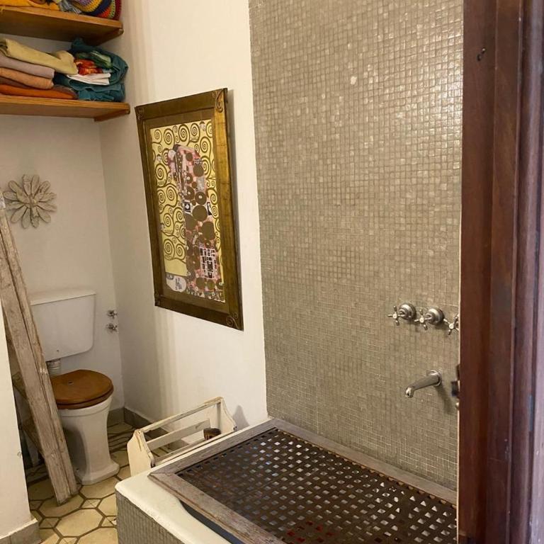 Hermosa casa con jardin y pileta - Two-Bedroom House - 9