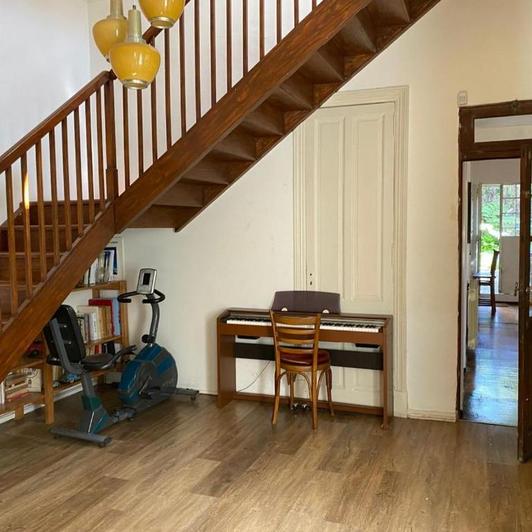 Hermosa casa con jardin y pileta - Two-Bedroom House - 15