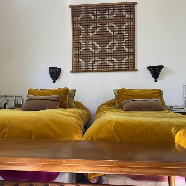 Hermosa casa con jardin y pileta - Two-Bedroom House - 11