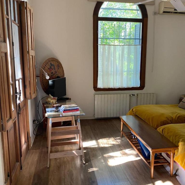 Hermosa casa con jardin y pileta - Two-Bedroom House - 13