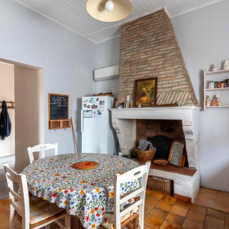 Maison charmante avec parking - 4 pers. - FR-1-319-647 - Haus mit 2 Schlafzimmern - 1