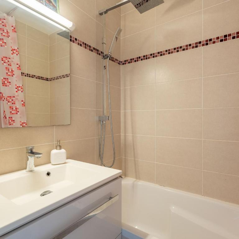 Appartement Calme Proche Plage avec Parking Sécurisé et Balcon - Arcachon - FR-1-319-547 - Studio - 12