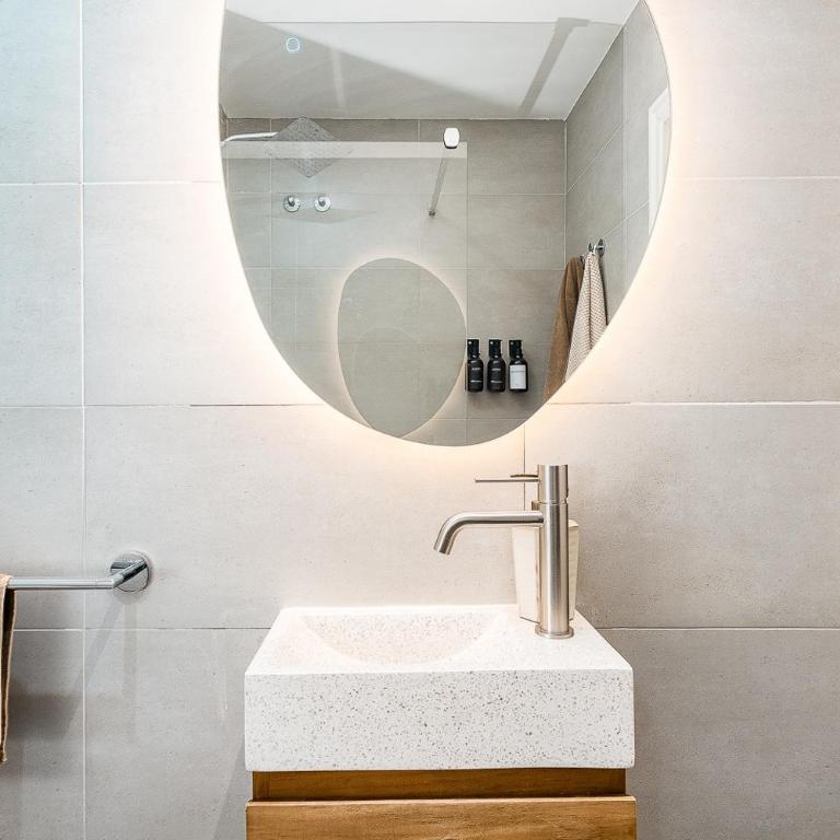 Barcelona Stadium Luxury Apartment - Apartamento - 23
