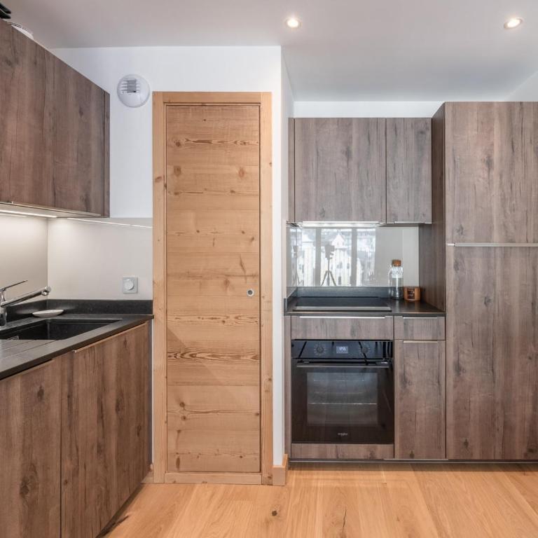 Cozy appartement au centre de Chamonix avec balcon - FR-1-343-274 - Apartment mit 1 Schlafzimmer - 9