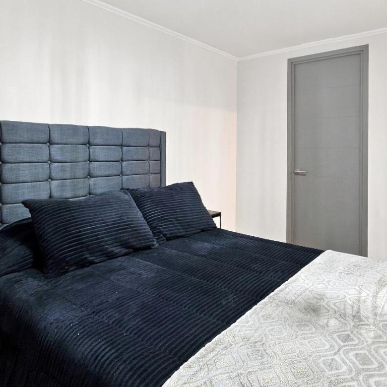 Oceana Suites La Cisterna - Two-Bedroom Apartment with City View - 10
