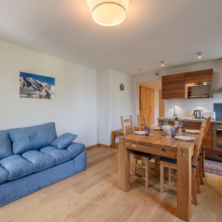 Appartement 3P Chamonix, Proche Pistes, Animaux Bienvenus, Parking, WiFi - Two-Bedroom Apartment - 13