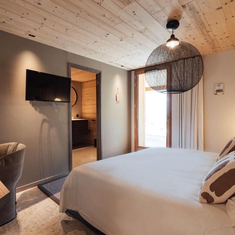Chalet Eteila with Sauna Jacuzzi and Cinema - Chalet - 20
