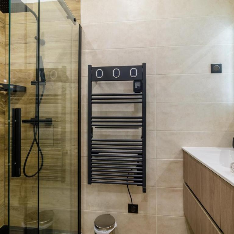 FOCH GRAND - Appartement Antibes proche mer, port et centre 6P - Appartement 2 Chambres - 14