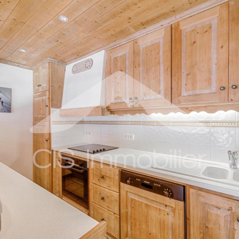Appartement lumineux 4 pièces à Méribel avec mezzanine, wifi et parking, proche pistes - FR-1-411-736 - Appartement 3 Chambres - 15