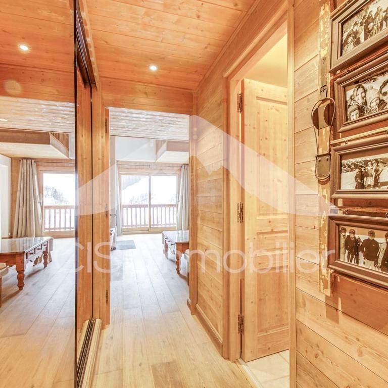 Appartement lumineux 4 pièces à Méribel avec mezzanine, wifi et parking, proche pistes - FR-1-411-736 - Appartement 3 Chambres - 17