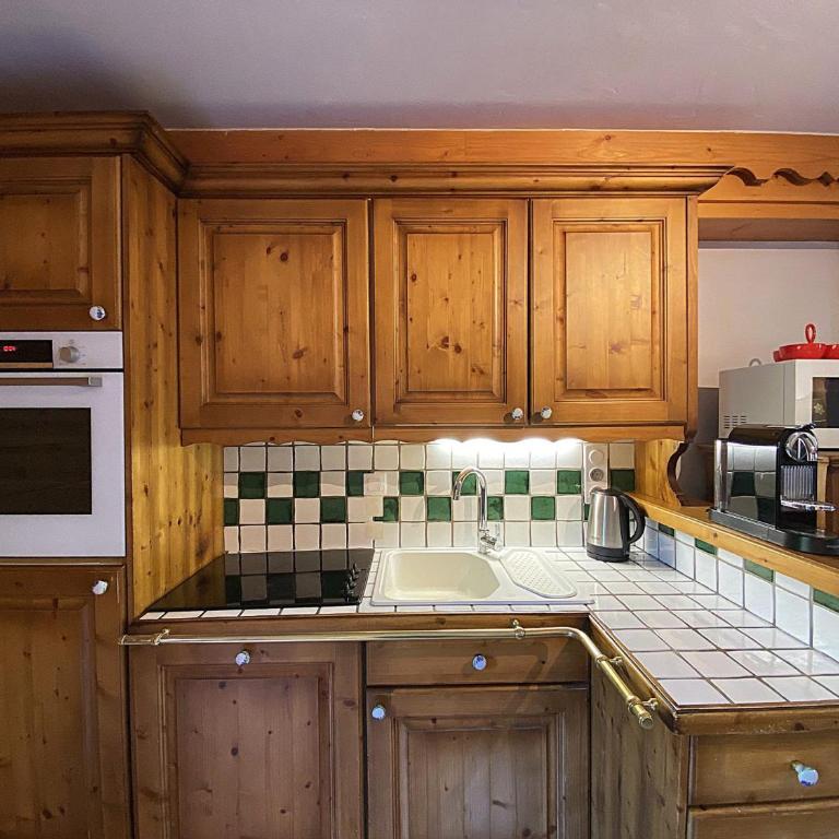 Appartement charmant - 6 pers., vue montagnes - FR-1-411-1037 - Apartment mit 2 Schlafzimmern - 8