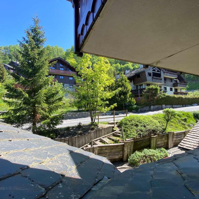 Appartement charmant - 6 pers., vue montagnes - FR-1-411-1037 - Apartment mit 2 Schlafzimmern - 16