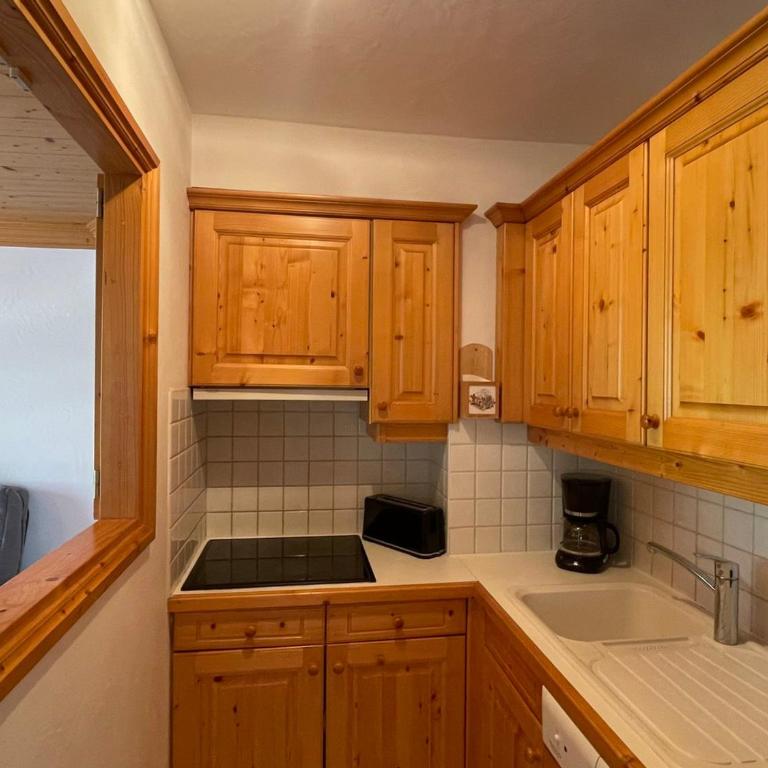 Appartement 3 pièces pour 6 personnes avec balcon et WiFi à Méribel - FR-1-411-225 - Appartement 2 Chambres - 8