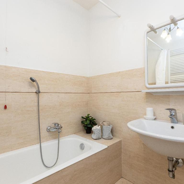 Botticelli Rental in Florence - One-Bedroom Apartment - 5