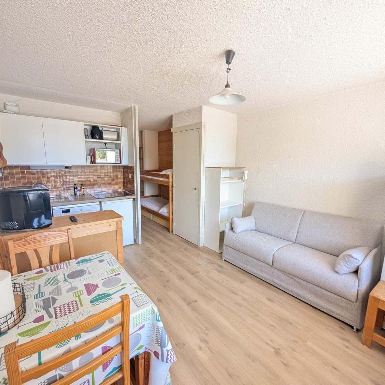 Studio aux pieds des pistes avec parking, Montgenèvre - Studio - 12