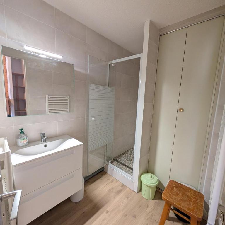 Studio aux pieds des pistes avec parking, Montgenèvre - Studio - 15