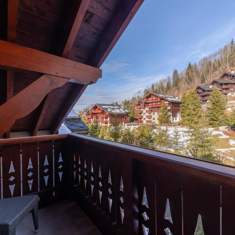 Méribel : Appartement spacieux pour 10 pers, 5 pièces avec piscine et parking - FR-1-411-1006 - Appartamento con 4 Camere da Letto - 14