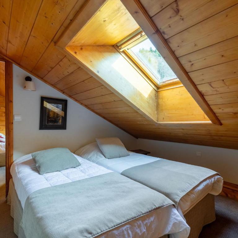 Méribel : Appartement spacieux pour 10 pers, 5 pièces avec piscine et parking - FR-1-411-1006 - Appartamento con 4 Camere da Letto - 16