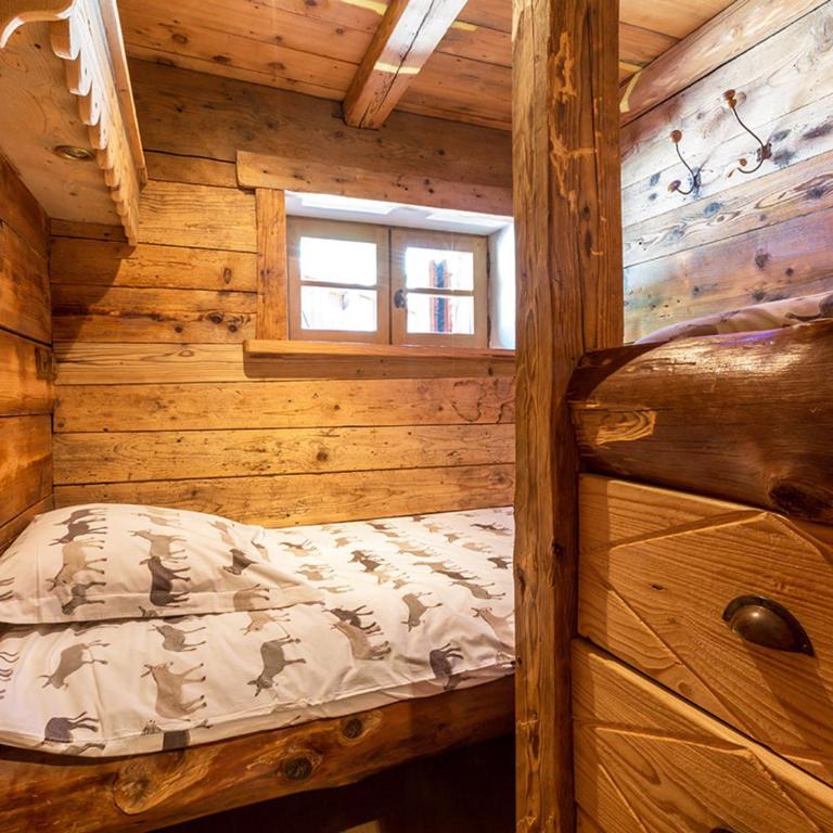 Appartement de Charme 5 Chambres, Centre de La Clusaz, Cheminée, Wifi, Parking, Animaux Admis - Appartement 5 Chambres - 13