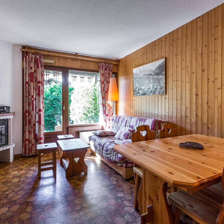 Duplex 2 chambres avec cheminée, garage et terrasse - La Clusaz, proche des pistes, WIFI inclus - Appartement 2 Chambres - 1