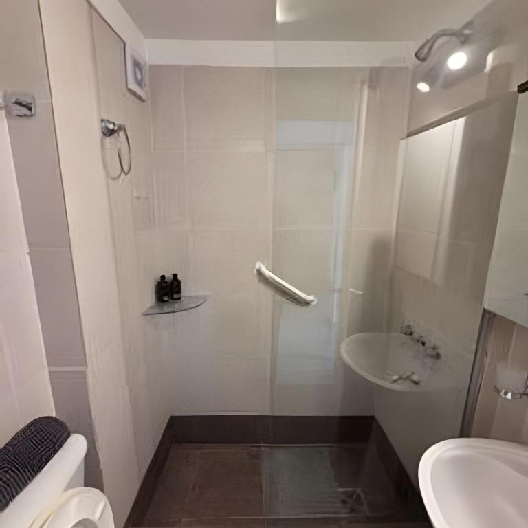 Boutique departamento en zona residencial - One-Bedroom Apartment - 28