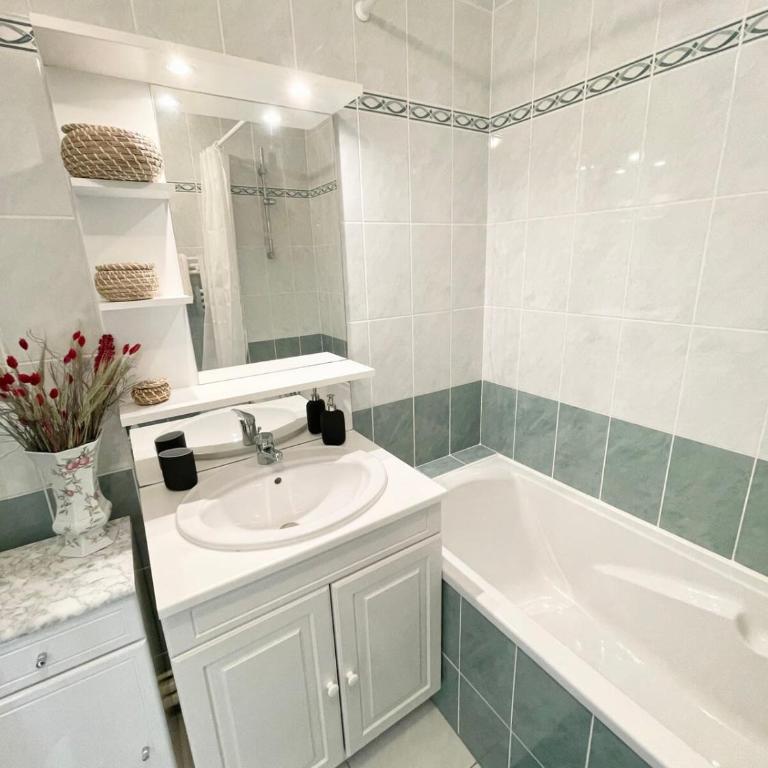 T2 Top Cosy Balcon 150m des plages - Appartement - 21