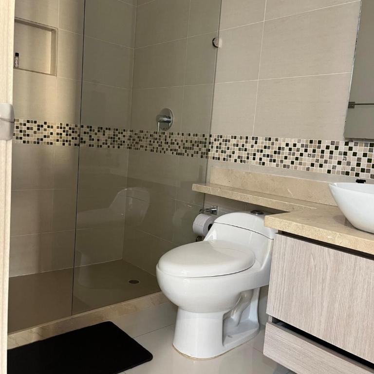 Visitors Allowed - Ocean View - 28th Floor - One-Bedroom Apartment with Balcony and Sea View - 6