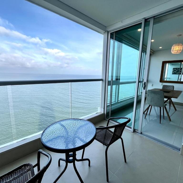 Visitors Allowed - Ocean View - 28th Floor - One-Bedroom Apartment with Balcony and Sea View - 21
