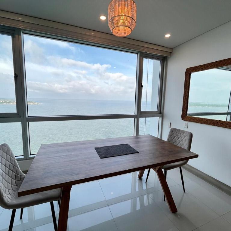 Visitors Allowed - Ocean View - 28th Floor - One-Bedroom Apartment with Balcony and Sea View - 29
