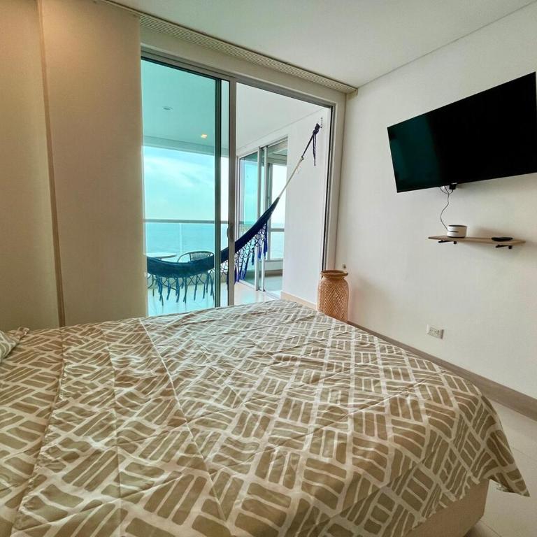 Visitors Allowed - Ocean View - 28th Floor - One-Bedroom Apartment with Balcony and Sea View - 38