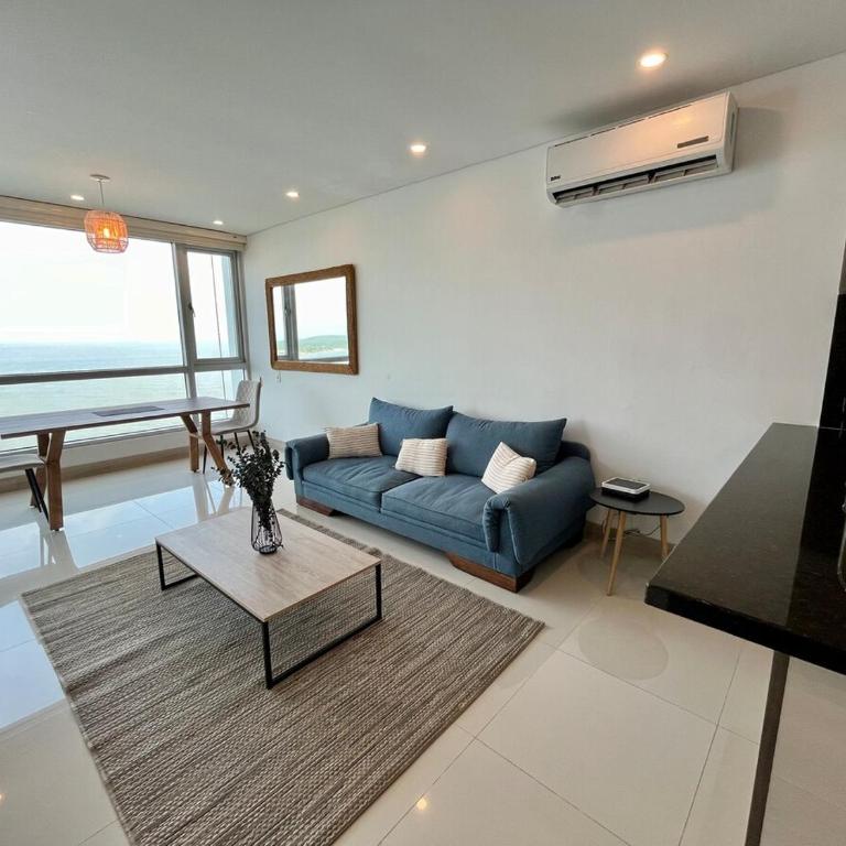 Visitors Allowed - Ocean View - 28th Floor - One-Bedroom Apartment with Balcony and Sea View - 46