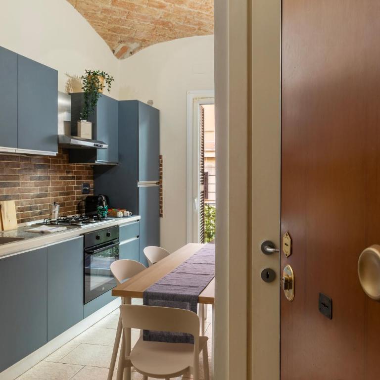 Charme nel cuore di Roma 5 minuti da Termini - Apartment mit 1 Schlafzimmer - 2