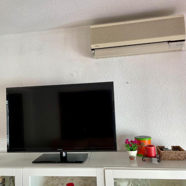 H&H Suite El Santisimo - Three-Bedroom Apartment - 33