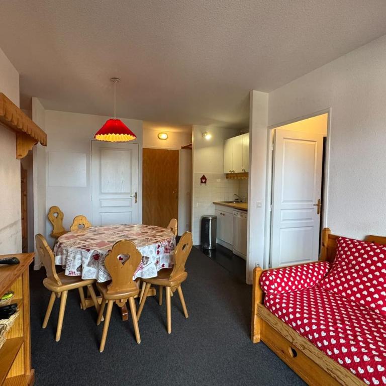 T4 6 personnes avec grand balcon piscine & sauna Risoul - Appartement - 11