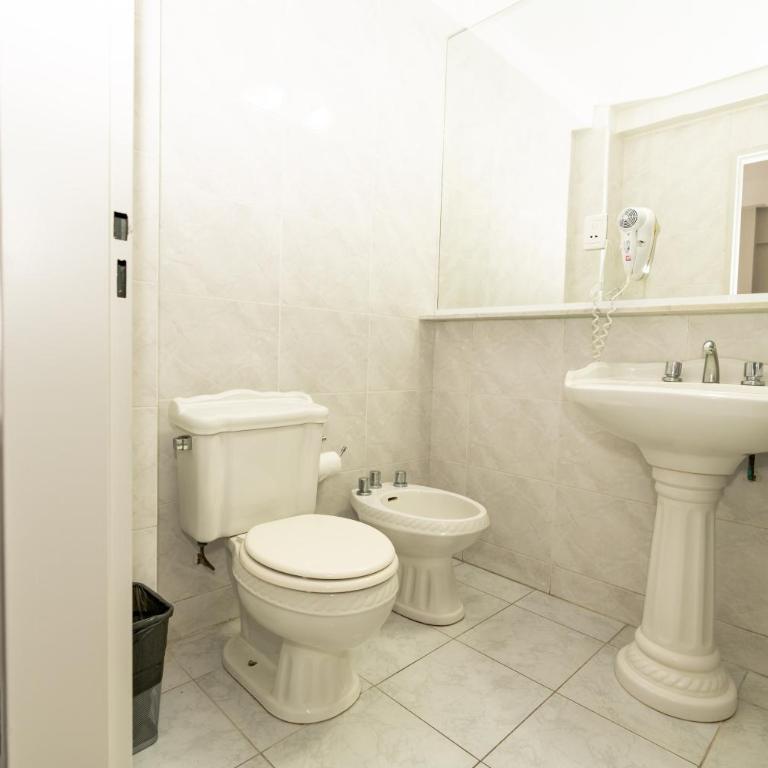San Nicolas Plaza - Standard Twin Room - 5