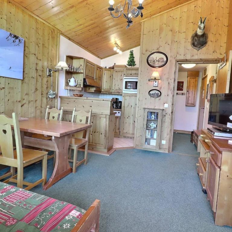 Charmant 2 Pièces, 4 Pers. avec Animaux Admis et Accès Wi-Fi - Appartement 1 Chambre - 16
